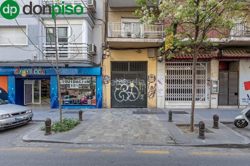 Foto 1dfc0605-a03a-4928-bc39-c2cbc1dd796f. Parking voiture dans Camino de Ronda Granada