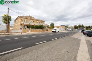 Edifici  Carretera competa. Hotel de 12 habitaciones y gran salón de fiestas en moraleda de