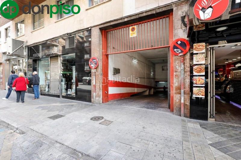 Foto 0695c380-0ee8-4fcf-ad68-a7366aaeae4e. Posto auto in calle emperatriz eugenia 5 in Camino de Ronda Granada