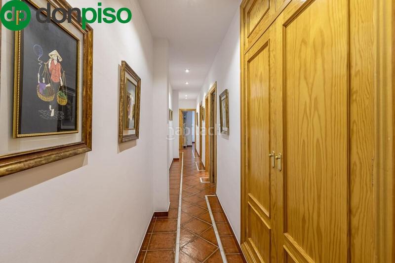 Foto 4299c6e8-7745-420a-b308-1f3f2f936ef2. Haus mit pool in La Zubia Ciudad Zubia (La)