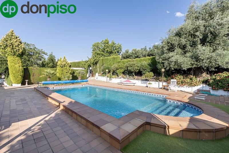 Foto 76cdf8c4-ea8b-4e6c-a0dc-3306f486e59b. Haus mit pool in La Zubia Ciudad Zubia (La)