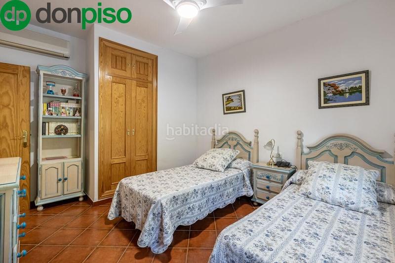 Foto a5e958e8-facd-44a9-9f0e-d932b0fd7a8b. Haus mit pool in La Zubia Ciudad Zubia (La)