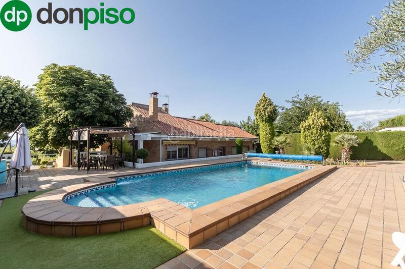 Foto b12abe86-a893-4878-98f3-c41df18c40f6. Haus mit pool in La Zubia Ciudad Zubia (La)