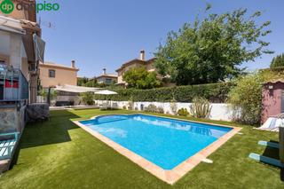 Xalet a Calle tirso de molina 14. Descubre tu villa de lujo en otura! chalet independiente con pis