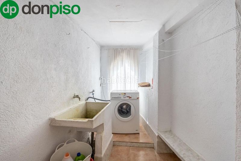 Foto 2762d752-fa36-41ec-bef8-d26961ffc478. Casa amb calefacció aparcament a Purullena