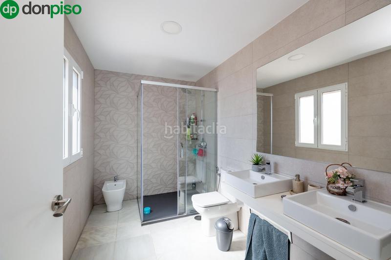 Foto 067fb87e-c84a-4bb2-849d-723d5f7541aa. Casa pareada casa exclusiva en cortijo del aire en Albolote