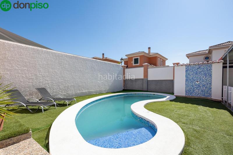 Foto 310c022c-9ac4-47fa-82a4-3812d62358b9. Casa pareada casa exclusiva en cortijo del aire en Albolote