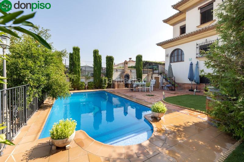 Foto 2eb0ef1f-dfb3-425a-b589-9018b330e972. Chalet  independiente en el barrio para entrar a vivir! en Monachil