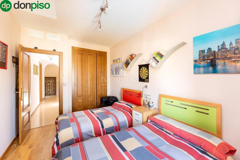 Foto d84bb73c-2d2c-454f-97d9-bdbff55d4d1d. Chalet  independiente en el barrio para entrar a vivir! en Monachil