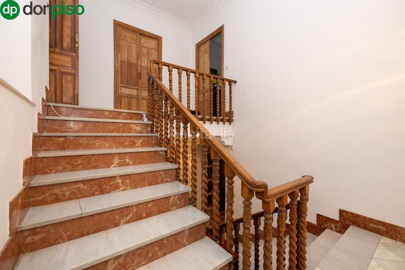 Foto f6ae7e74-95e9-44ea-9cba-d9386ae47cd8. Casa adosada en Valderrubio