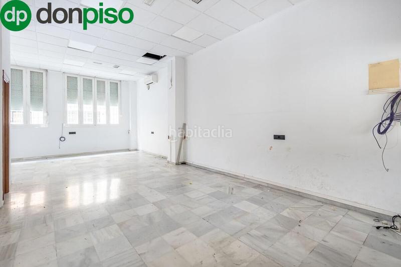 Foto 6b952591-6113-421d-a594-96598b4cbf3e. Locale commerciale in Camino de Ronda Granada