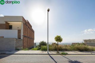 Terreny residencial  Calle doña otilia márquez hidalgo. Parcela en suelo urbano en zona ferial de huetor vega.