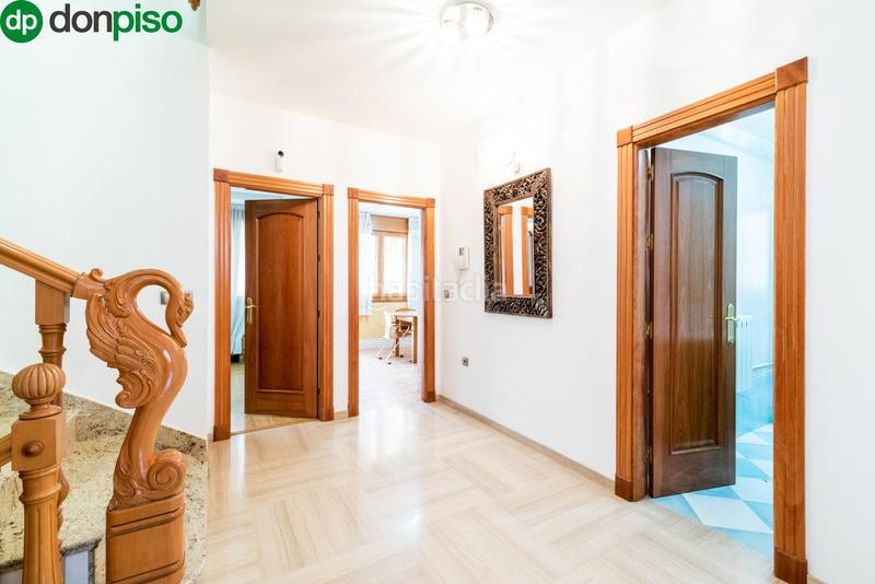 Foto 2011f33a-0aaf-4a0d-ae40-2abab7ea6930. Casa pareada en calle mariana pineda 23 espectacular casa en Santa Fe