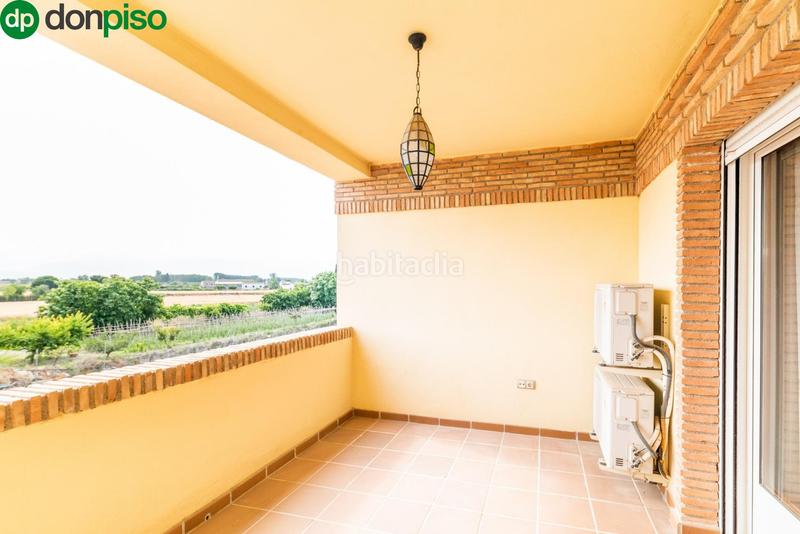 Foto 4b161287-2989-4fdc-9f15-6ff52318247a. Casa pareada en calle mariana pineda 23 espectacular casa en Santa Fe