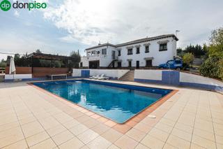 Chalet  Calle rio genil (csj). Impresionante villa en cortijo de san javier las gabias