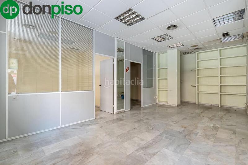 Foto 06341bef-2b29-4c56-8d20-1941006f107e. Locale commerciale in Plaza de Toros Granada