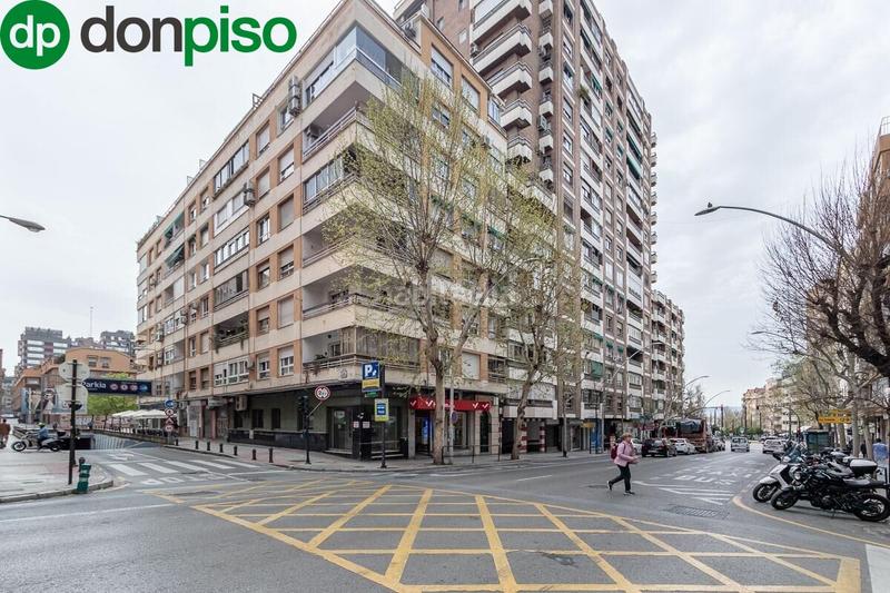 Foto 2a30730b-29c1-4989-9509-243a96d1ec37. Locale commerciale in Plaza de Toros Granada