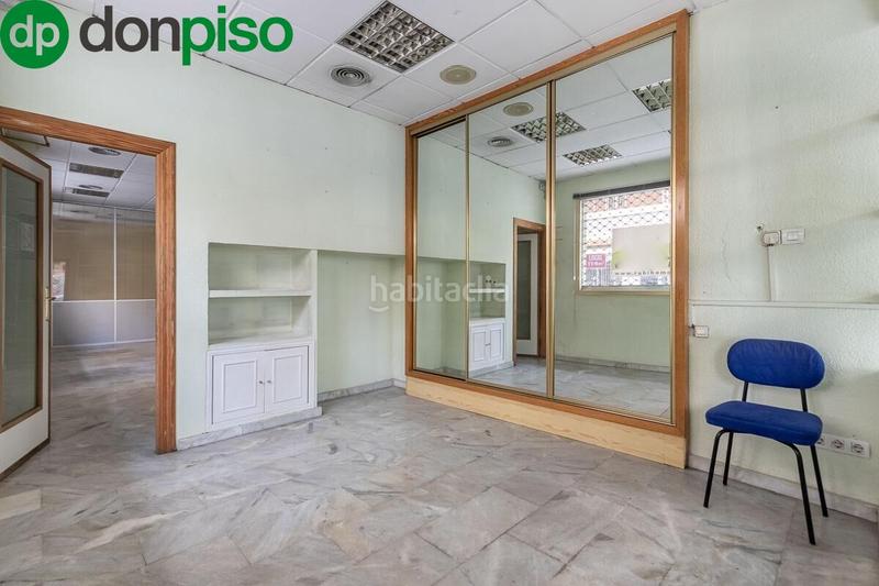 Foto a85dd2a0-8a43-460d-b441-f5a9ce09dfe8. Locale commerciale in Plaza de Toros Granada