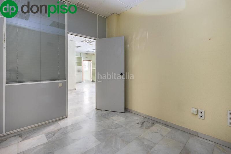 Foto b2d098e6-8092-4a4a-98c9-148f7d946857. Locale commerciale in Plaza de Toros Granada