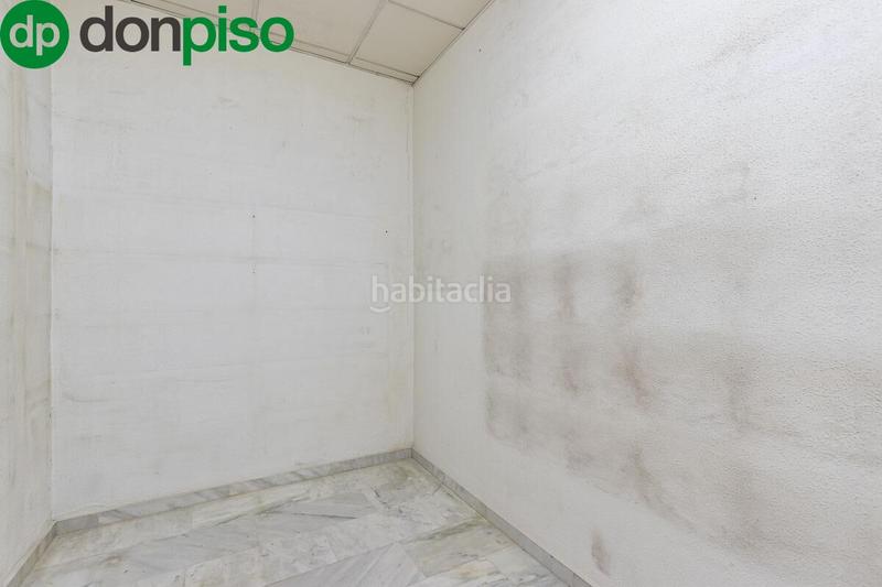 Foto f921f15b-45a8-4773-94fb-fc39449d02d7. Locale commerciale in Plaza de Toros Granada