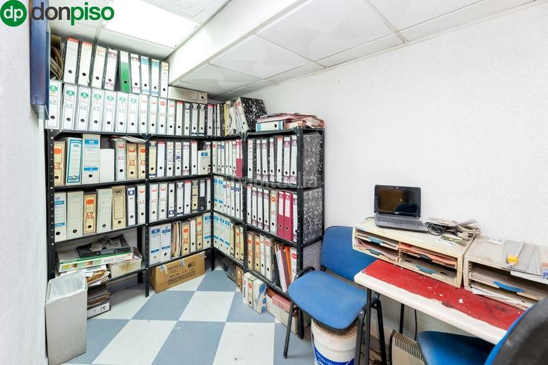 Foto 62b58f4e-2993-466e-8c06-761cdf894236. Fabrikhalle mit heizung in Atarfe