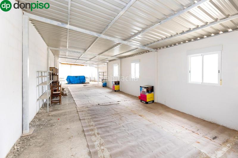 Foto a030a9c2-7fec-431d-a0fc-6399518f4d86. Fabrikhalle mit heizung in Atarfe