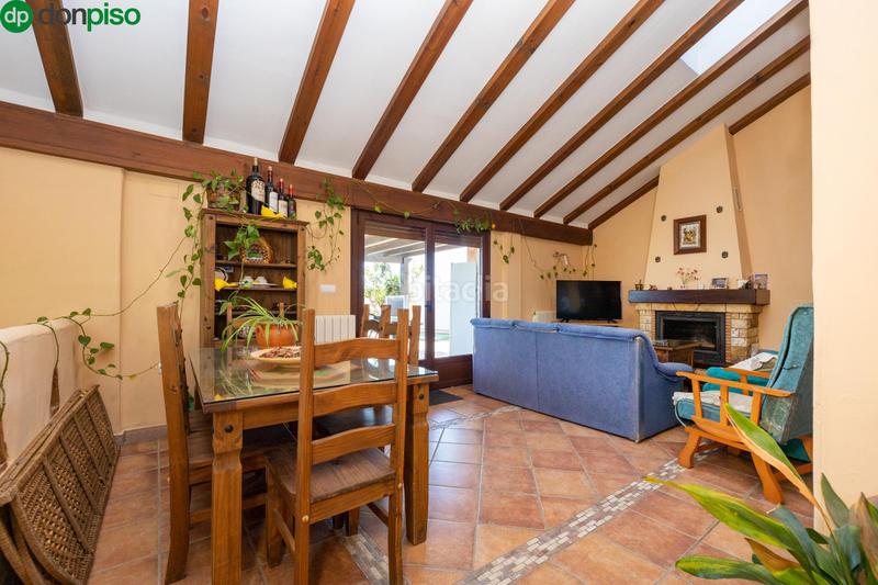 Foto 19f26990-6eac-40b0-a819-36772e1ce628. Xalet amb aparcament piscina a Nigüelas