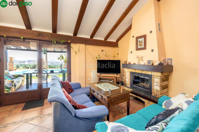 Foto 1bbeb4af-97d3-4ff9-8255-f2cde0d91c5a. Xalet amb aparcament piscina a Nigüelas