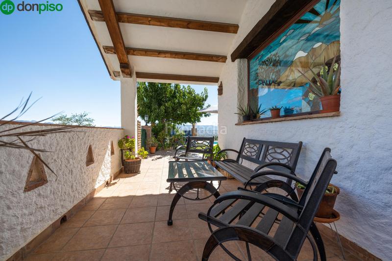 Foto a6e2766b-300a-44b9-be09-3293521bc1ae. Xalet amb aparcament piscina a Nigüelas