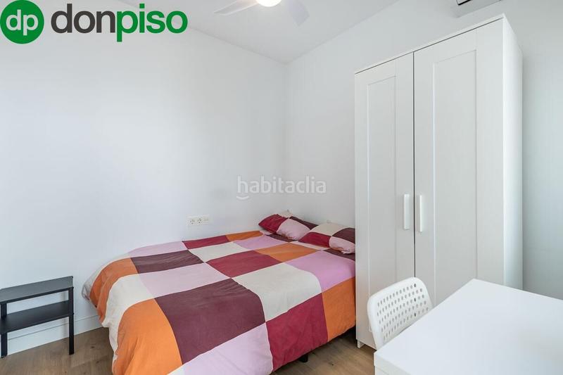 Foto 078d6604-80cf-4502-98d4-d03aee9d0a81. Casa  turística con alta rentabilidad asegurada en la zubia. en Zubia (La)