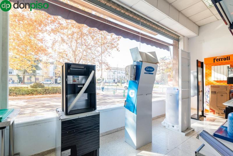 Foto 9314cc45-03f3-4169-9a4f-0a44f0643197. Business premise in calle pdta francisco javier cob 18 in Granada