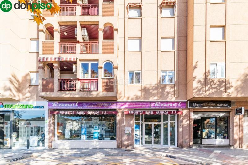 Foto e4cd7b4c-b860-48a4-a728-a9ed00d8ca2e. Business premise in calle pdta francisco javier cob 18 in Granada