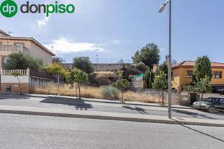 Terreny residencial  Calle de kenia. Solar en huetor vega