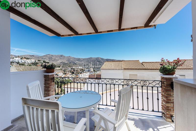 Foto 6e8eaf8c-d145-4f79-9c03-fca6ba5a9490. Dúplex preciosa casa en velilla con vistas despejadas en Almuñécar