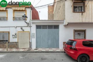 Aparcament cotxe  Calle san jose. Gran cochera en casco histórico de churriana