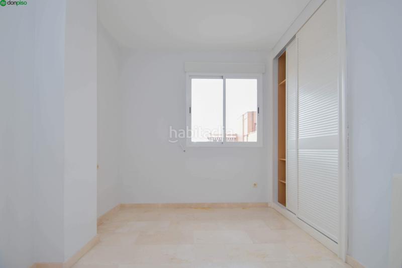 Foto 87ab9d9d-bfc2-4e85-acb8-2fad4d30a299. Penthouse with heating parking in Camino de los Neveros - Serrallo Granada