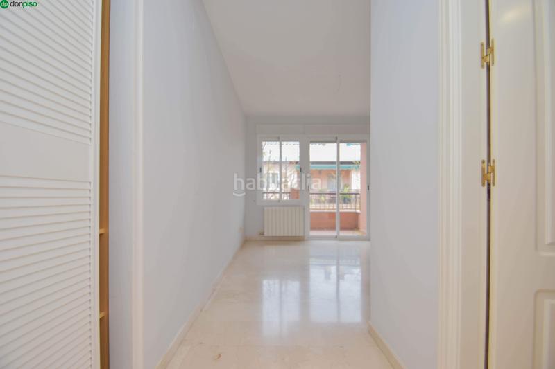 Foto 8e738ac9-e154-4e76-ab12-661a84db2245. Penthouse with heating parking in Camino de los Neveros - Serrallo Granada