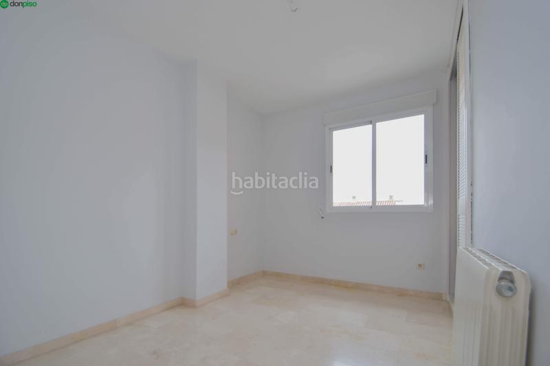 Foto ccfa906b-31d2-46e1-9e12-4e3ae8bd5bdc. Penthouse with heating parking in Camino de los Neveros - Serrallo Granada