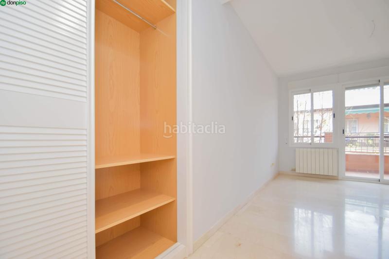 Foto e932c1d4-ee97-473a-aa60-7110f73b650f. Penthouse with heating parking in Camino de los Neveros - Serrallo Granada
