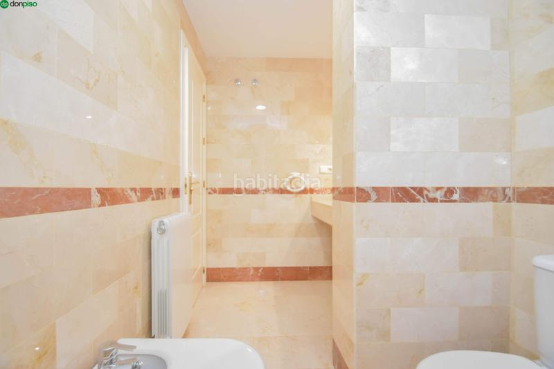Foto fe59fa48-8614-450f-a8cf-d08b8fe291b1. Penthouse with heating parking in Camino de los Neveros - Serrallo Granada