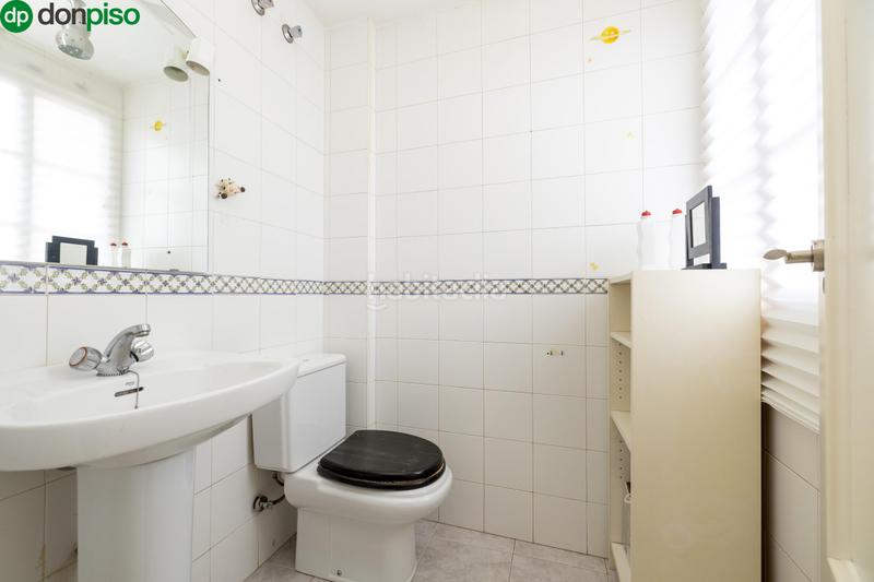 Foto a328a76a-a73d-4677-bf20-d227b55e5817. Casa pareada tu hogar ideal luz, espacio y tranquilidad en Huétor Vega
