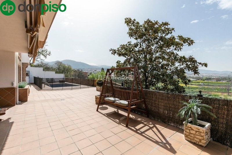 Foto f4b62407-f300-4bdf-bf1d-6a051df7e329. Casa villa de lujo en huetor en Huétor Vega
