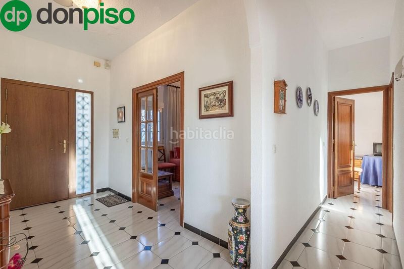 Foto 65ae99a7-1985-4204-b9bf-ee11aea3dd97. Casa amb calefacció aparcament a Barrio de la Vega Monachil