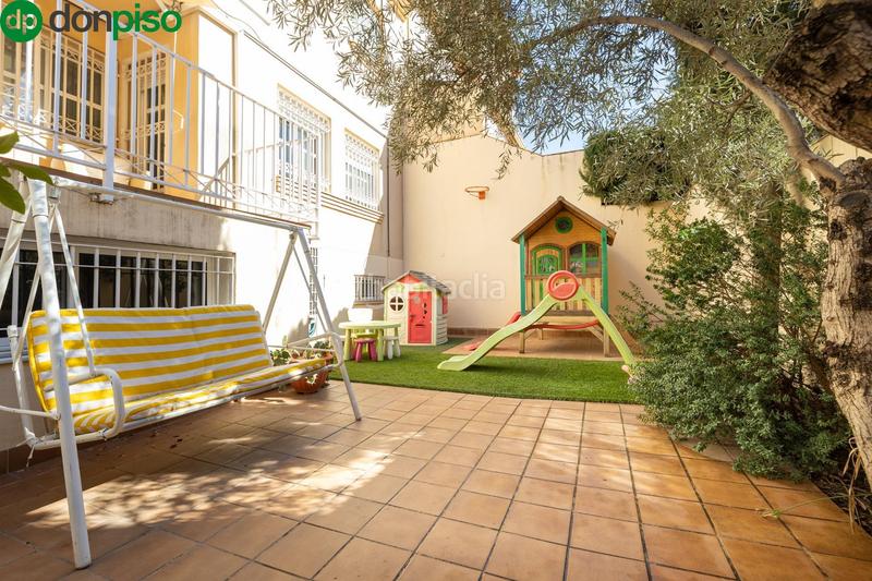 Foto 13831293-a7b5-4e54-9117-bbd7a4ce60ce. Casa adosada espectacular casa ubicada en el exclusivo barrio de albayda, diseñada con una distribución funcional en Granada