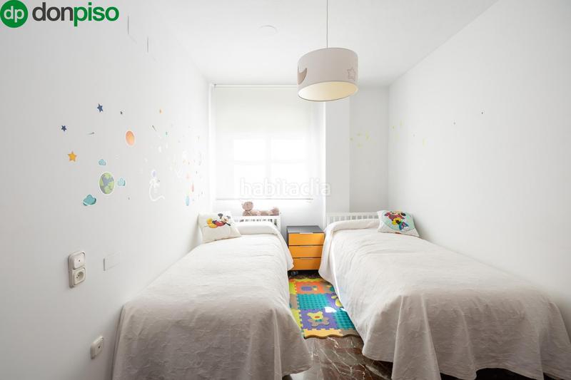 Foto 4da39a99-154e-4eac-9a7f-e4725ac16079. Casa adosada espectacular casa ubicada en el exclusivo barrio de albayda, diseñada con una distribución funcional en Granada