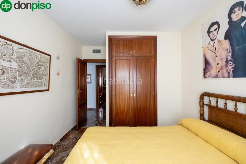 Foto a1b59bb7-3775-4cb9-8122-008c525fd5e6. Casa adosada espectacular casa ubicada en el exclusivo barrio de albayda, diseñada con una distribución funcional en Granada
