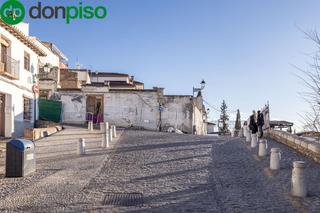 Residential Plot in Carril de la lona 16. Solar en el albaycin con proyecto