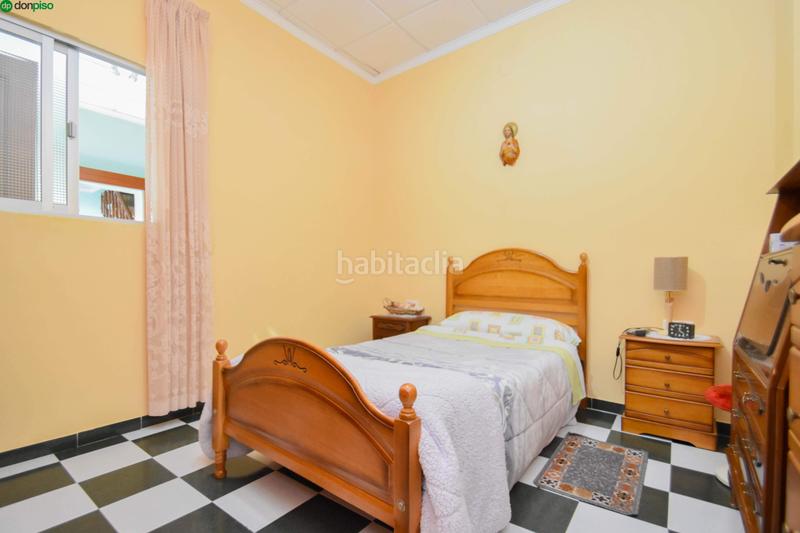 Foto 1c31442e-ff48-4ca6-b21e-e4acd4a1d355. Casa pareada gran casa para invertir o entrar a vivir, solo 70.000 en Pinos Puente
