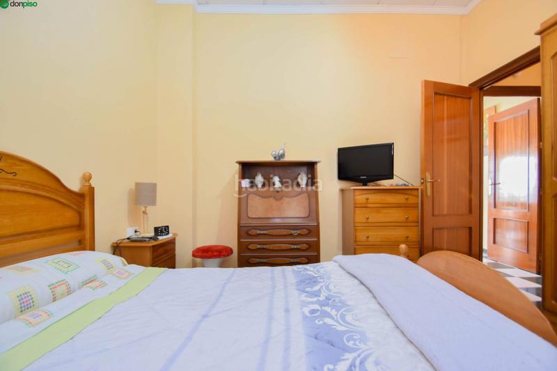 Foto 34e5af65-fc3e-498e-87b1-9b818372cad6. Casa pareada gran casa para invertir o entrar a vivir, solo 70.000 en Pinos Puente
