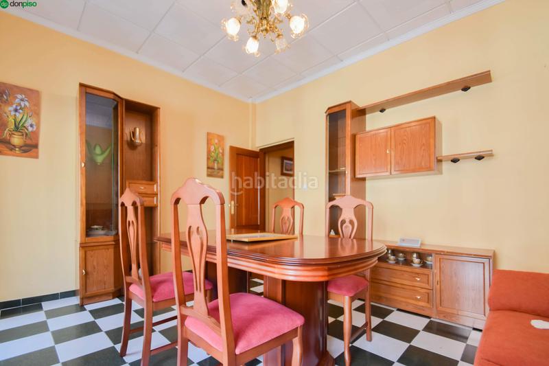 Foto 7256c888-e2f8-45d9-ad9e-1251ef6773f2. Casa pareada gran casa para invertir o entrar a vivir, solo 70.000 en Pinos Puente